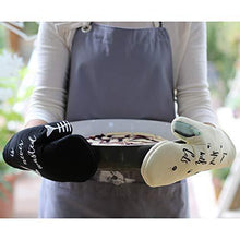 Load image into Gallery viewer, GREVY Oven Mitts Heat Resistant Cooking Glove 100% Cotton Lining 12&quot;(Ivory and Black Cat,Potholder Kitchen Gloves,Set of 2)
