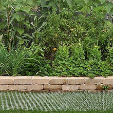 Load image into Gallery viewer, Tapix Cat Scat Mat Clear Anti-cat Network with Spikes Digging Stopper - Cat Deterrent Mat for Indoor and Outdoor 8 feet x 12 inches with 6 Staples
